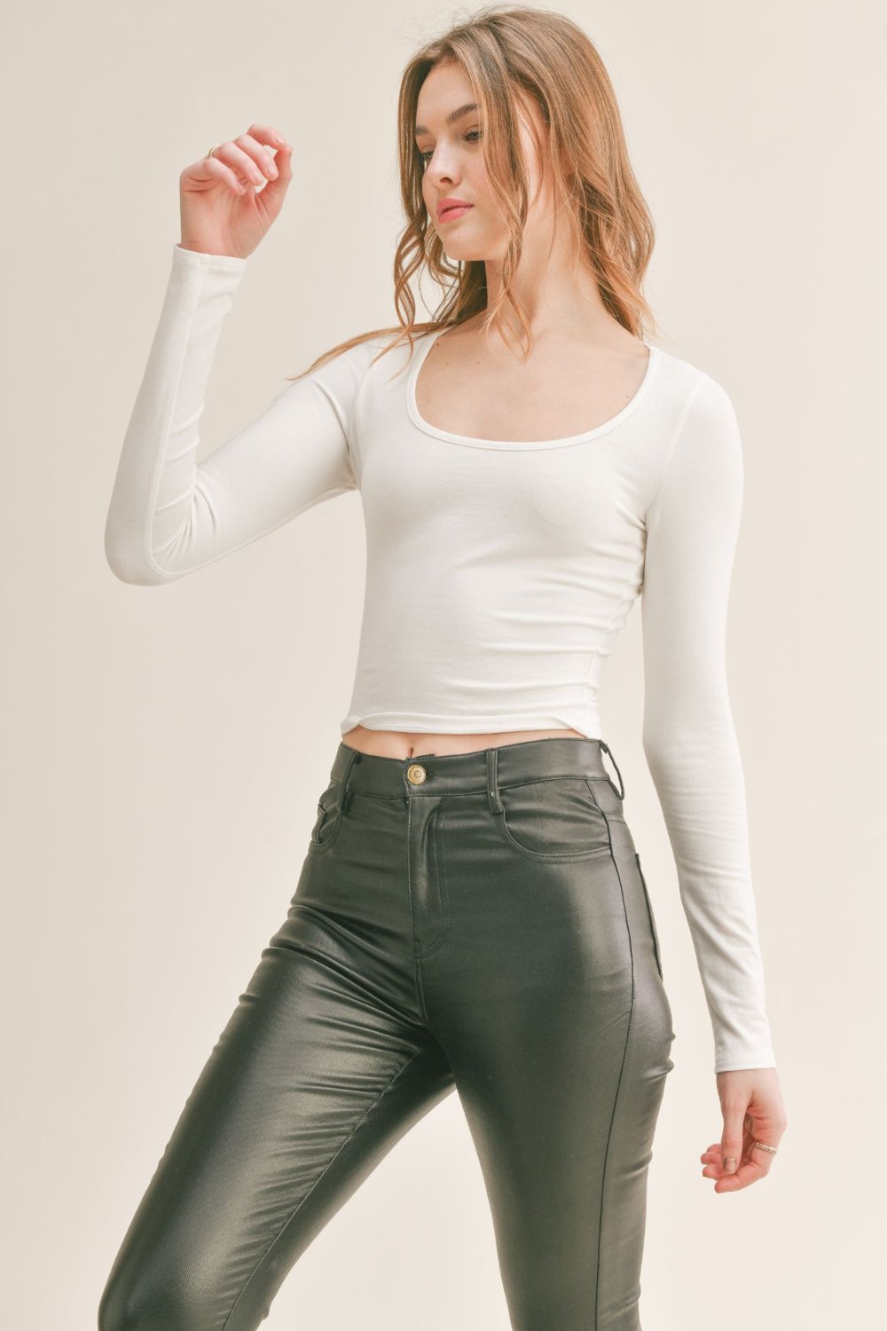 Women&#39;s Must Have Basic Scoop Neck Top | White - Women&#39;s Shirts &amp; Tops - Blooming Daily