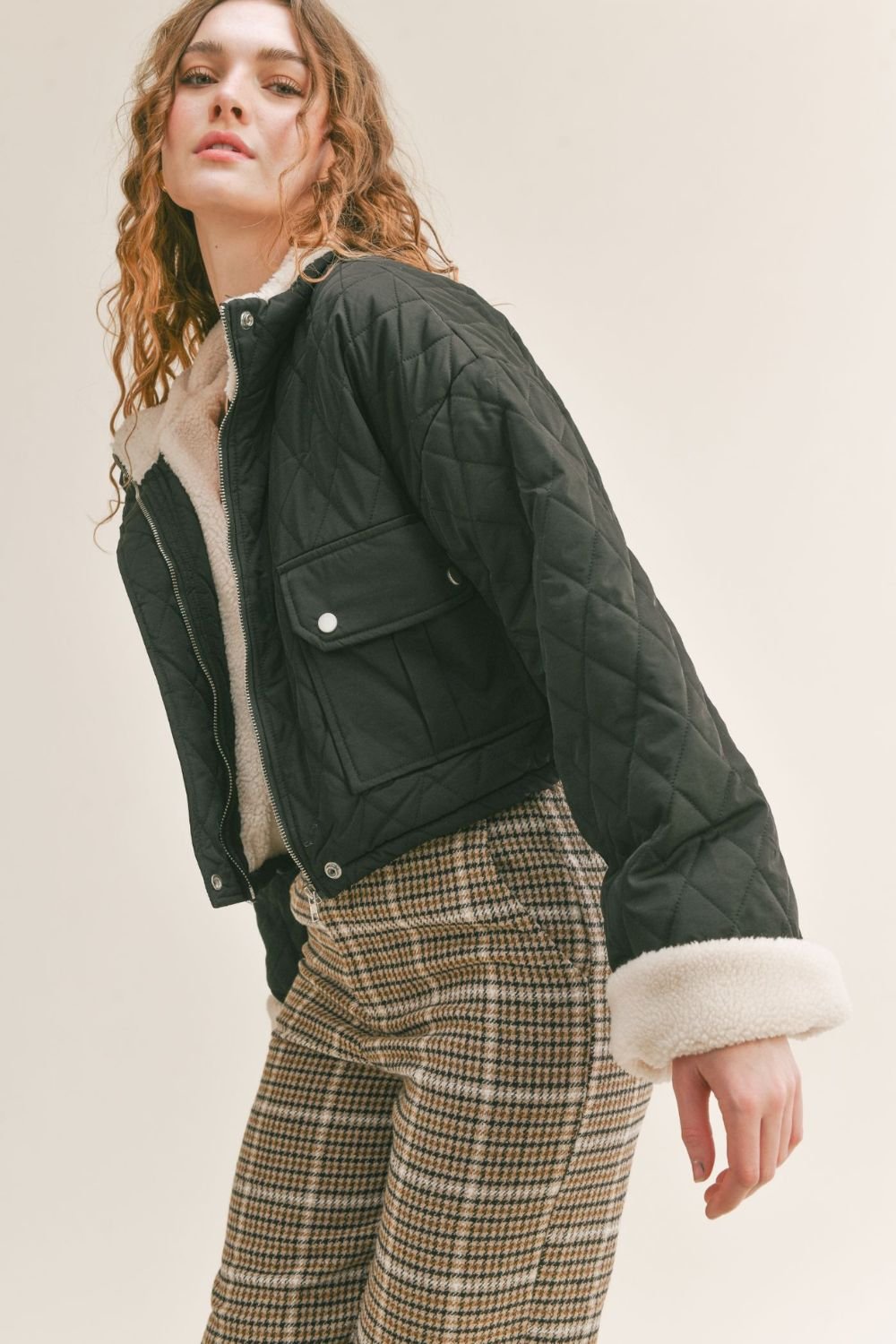 Women&#39;s Quilted Jacket | Cropped Fit | Black - Women&#39;s Jacket - Blooming Daily