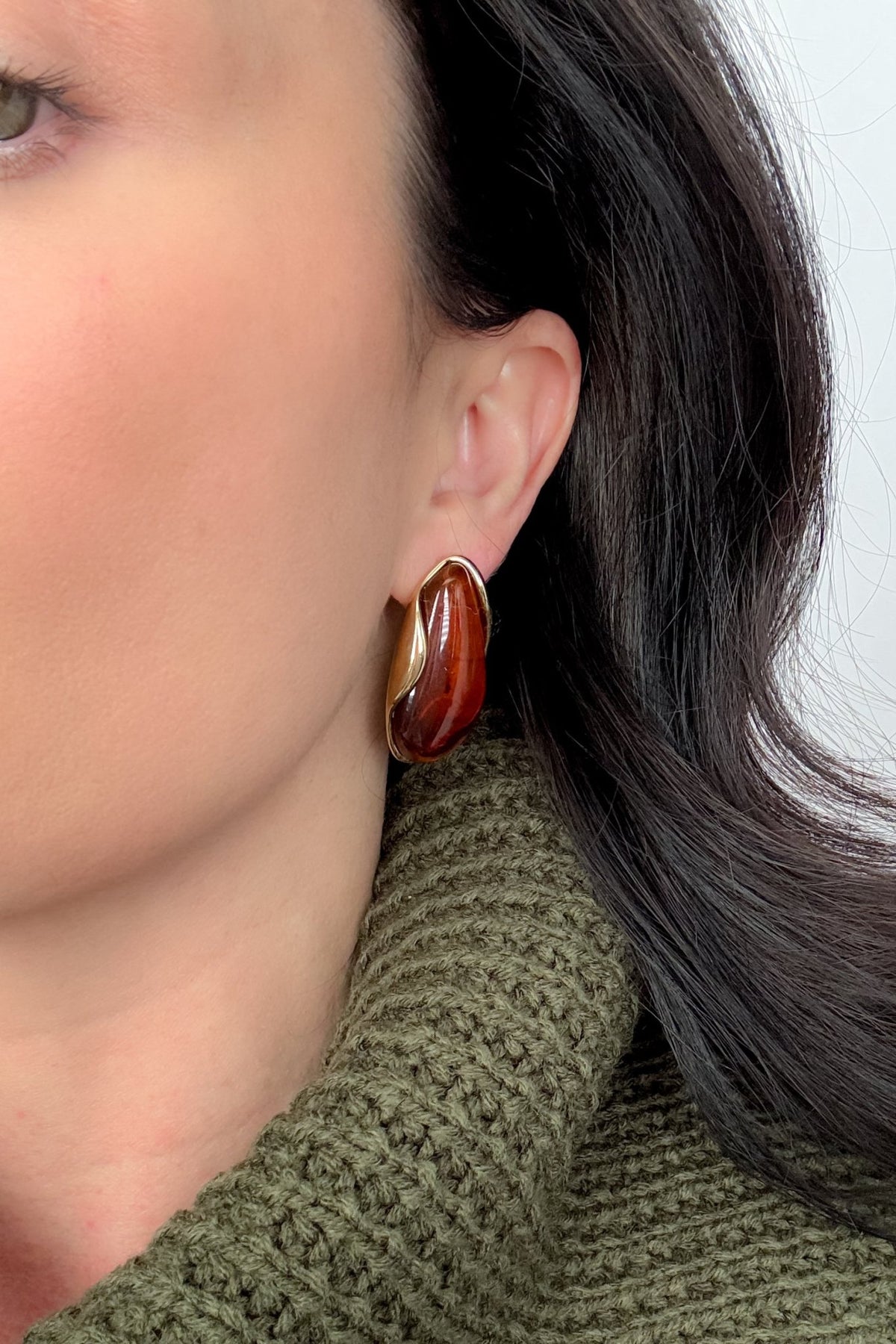 Amber Resin Statement Earrings – 18K Gold - Women's Jewelry - Blooming Daily