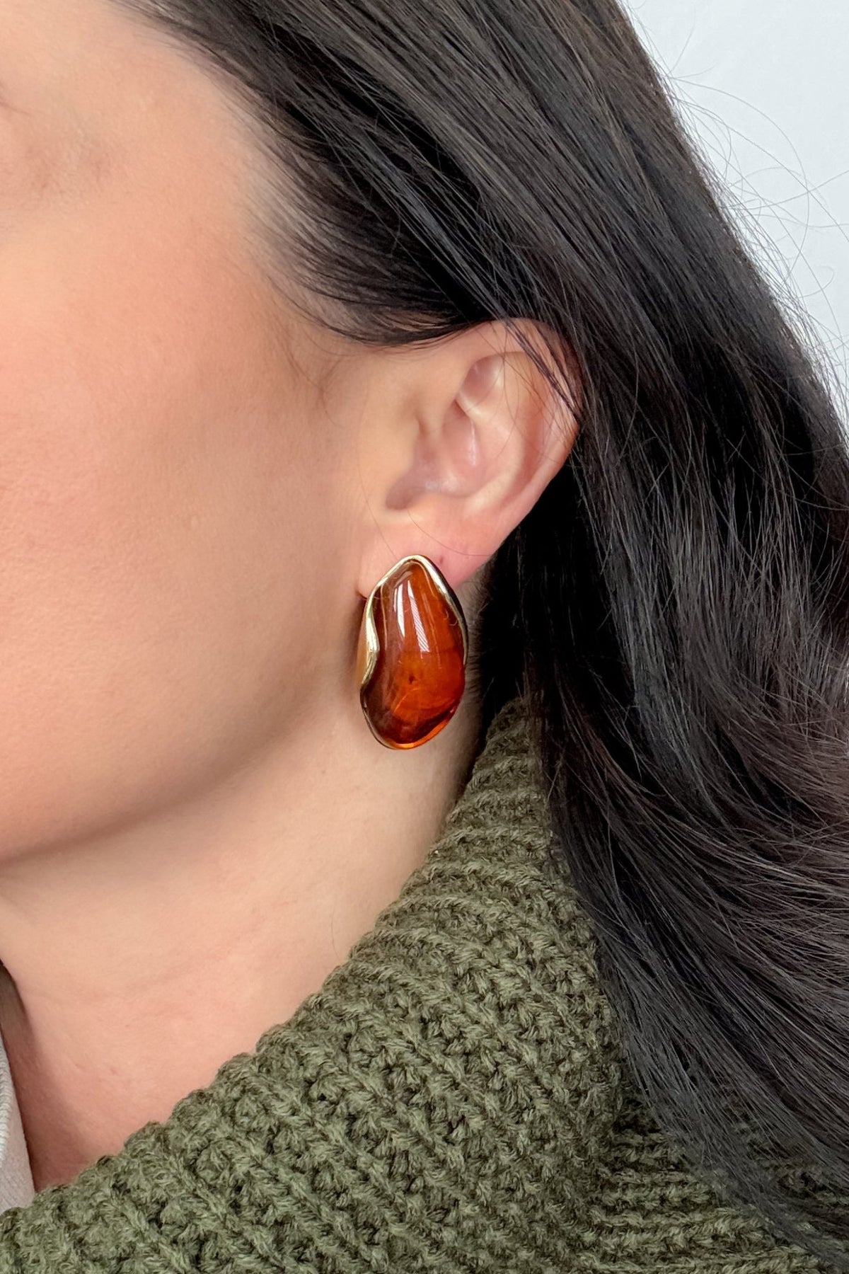 Amber Resin Statement Earrings – 18K Gold - Women's Jewelry - Blooming Daily