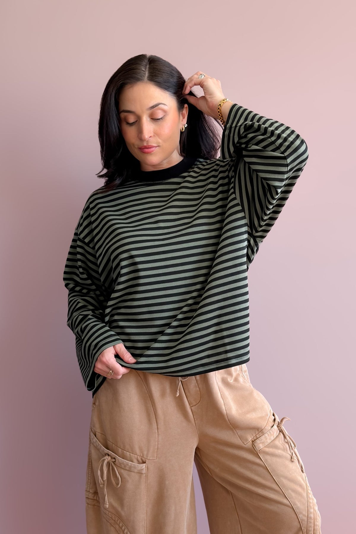 Women’s oversized striped cotton blend tee in black and muted olive green