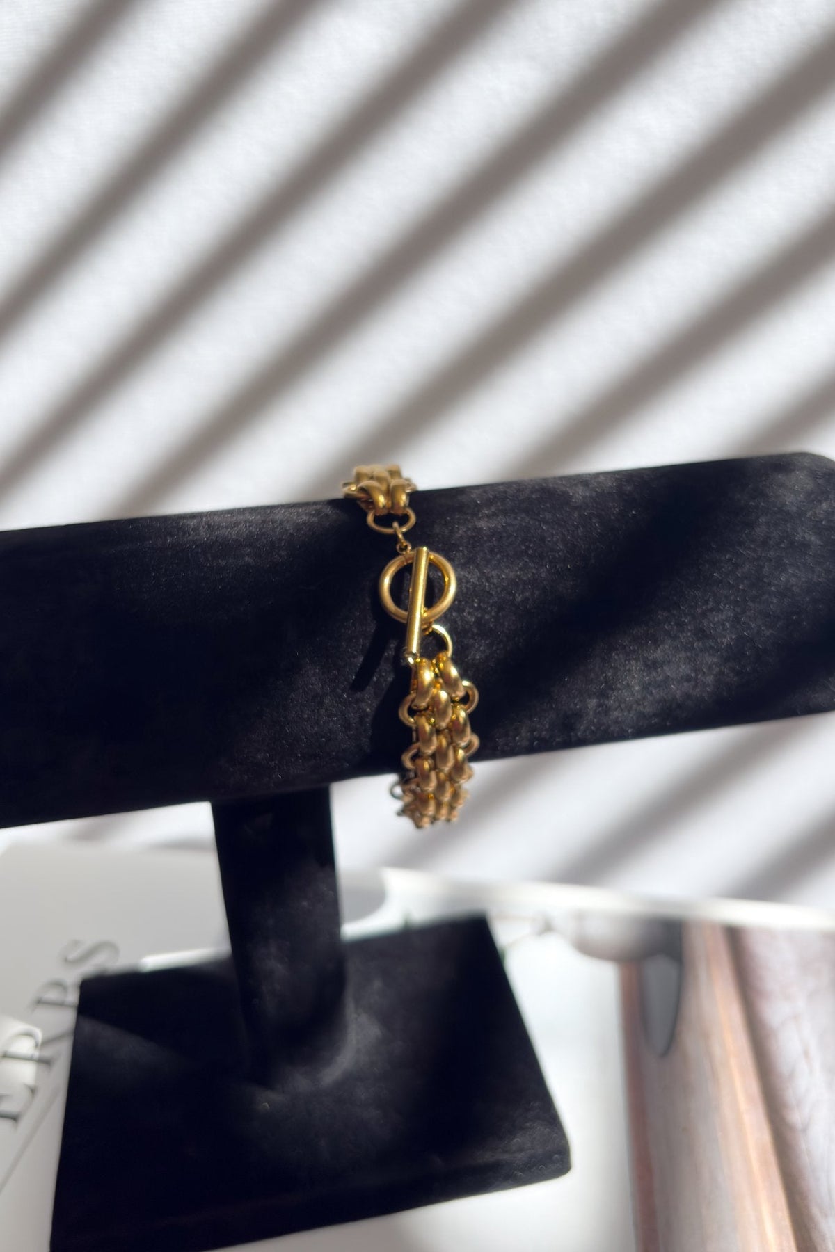 Chunky Gold Toggle Chain Bracelet – Double - Link Statement - Women&#39;s Jewelry - Blooming Daily