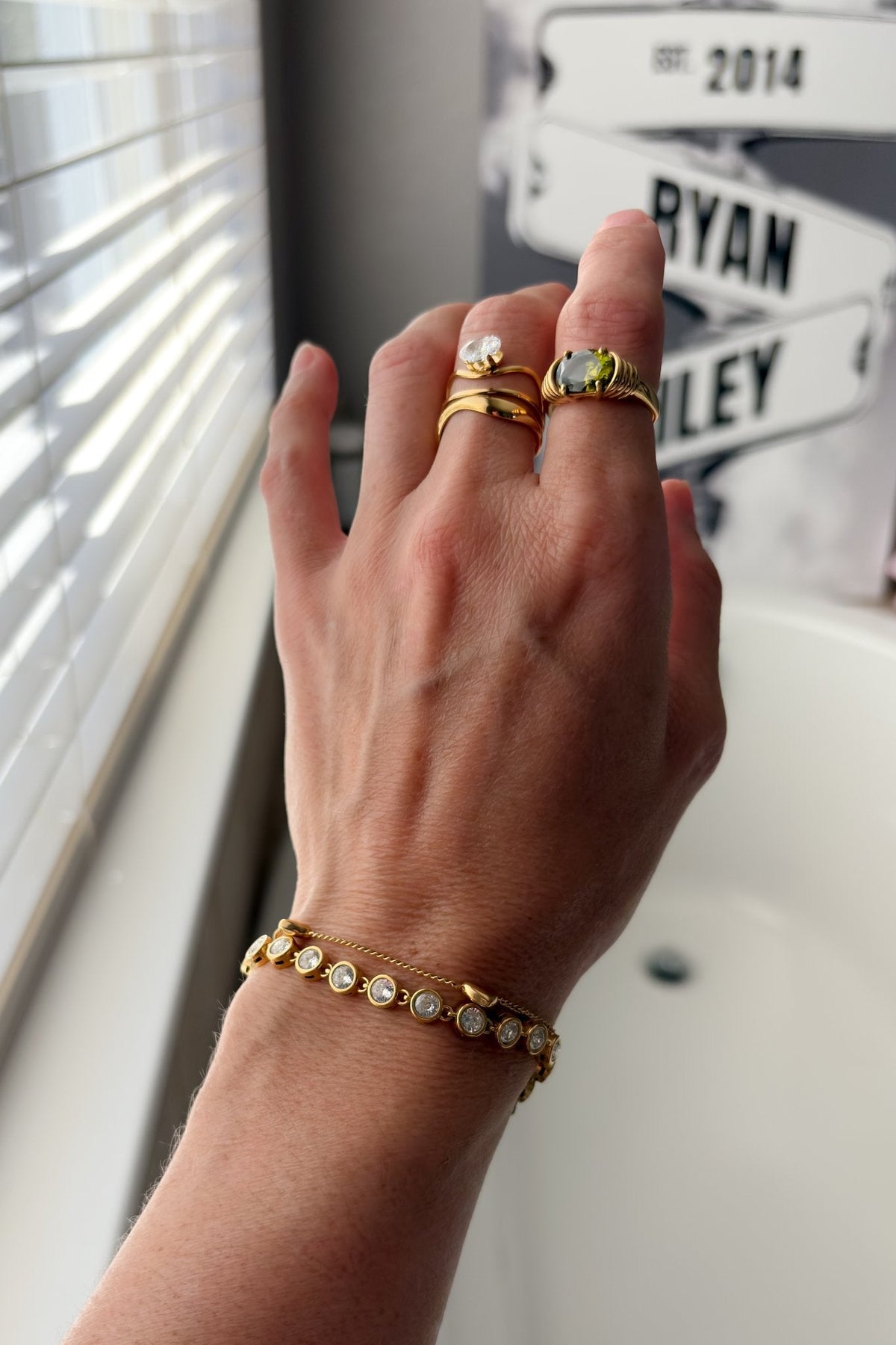 East - West Dark Peridot Cocktail Ring | 18k Gold Statement Jewelry - Women&#39;s Jewelry - Blooming Daily