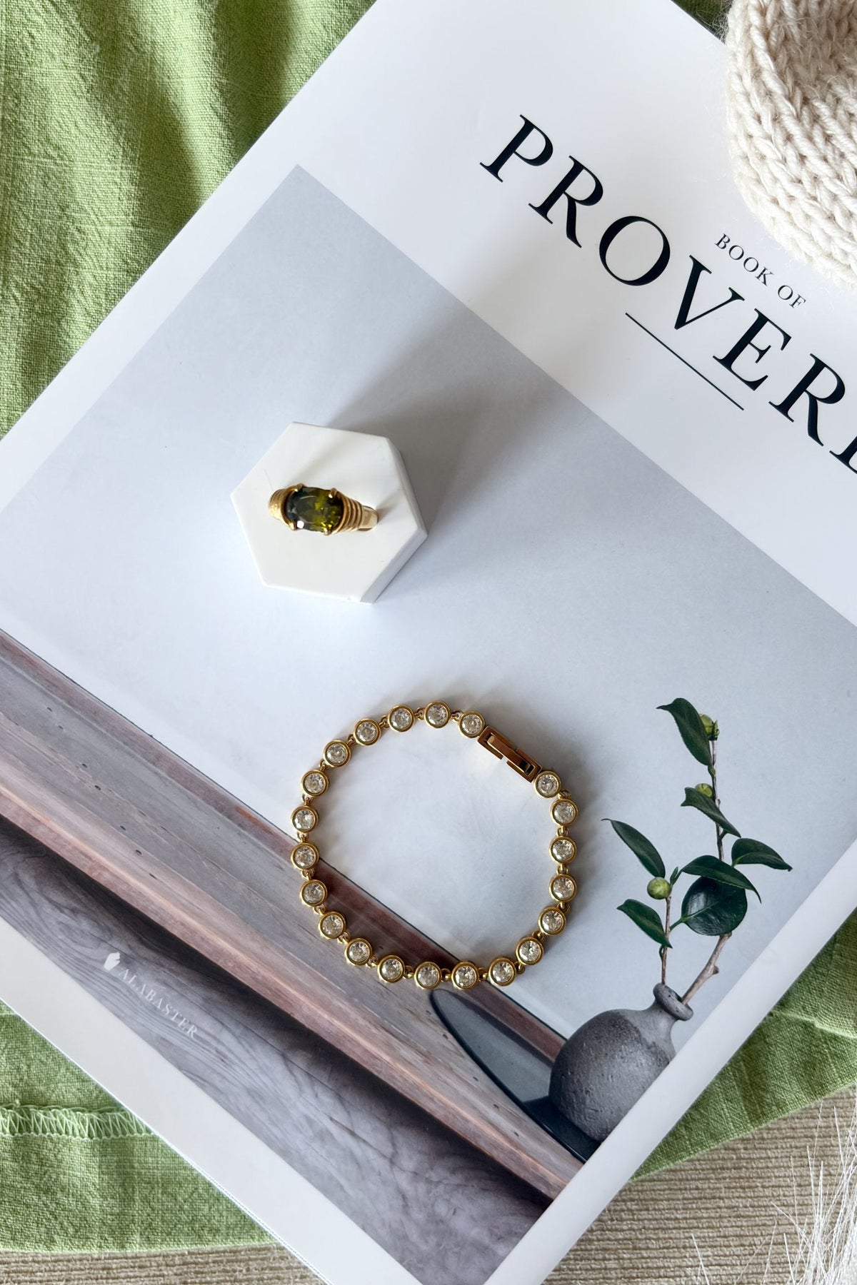 East - West Dark Peridot Cocktail Ring | 18k Gold Statement Jewelry - Women&#39;s Jewelry - Blooming Daily