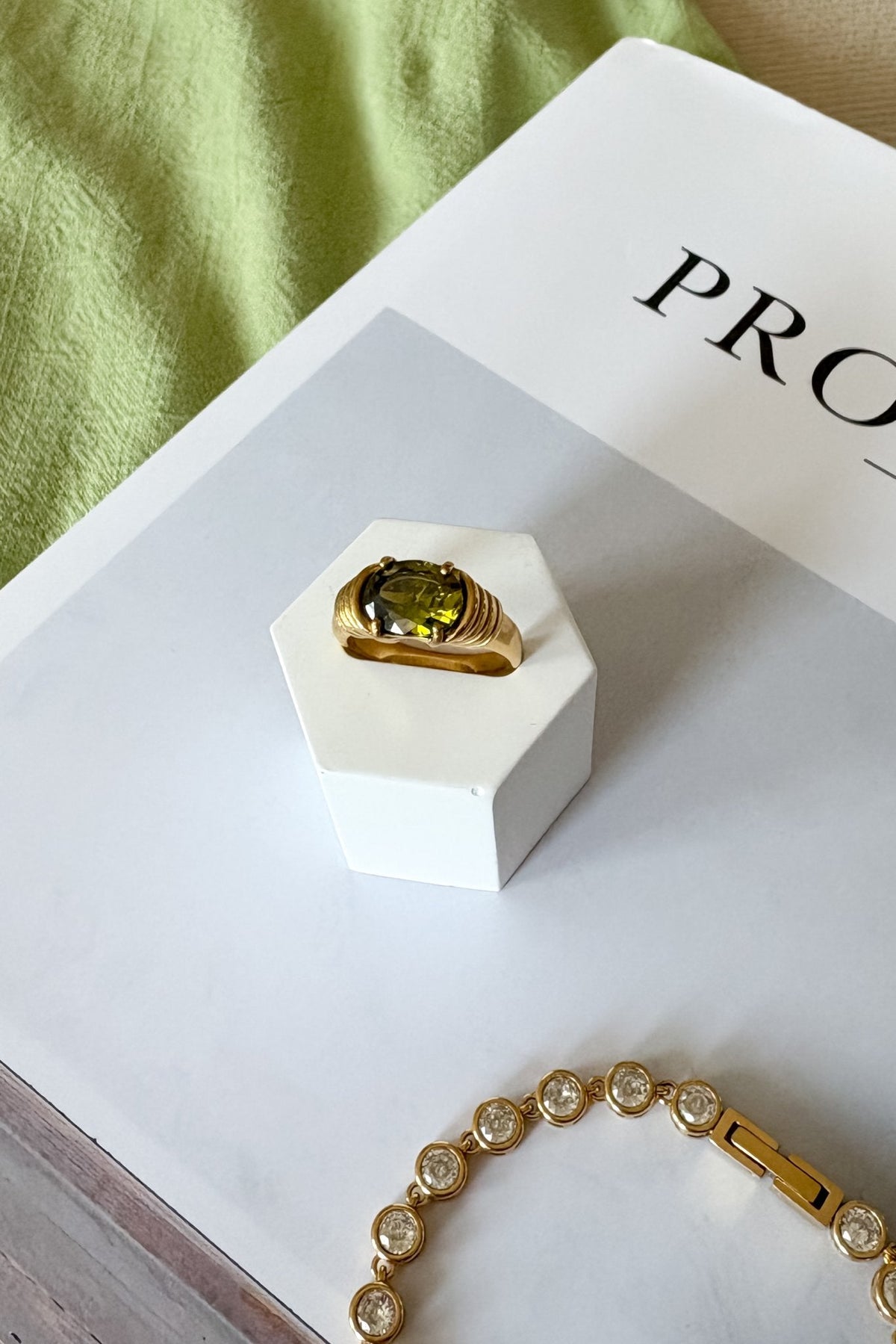 East - West Dark Peridot Cocktail Ring | 18k Gold Statement Jewelry - Women&#39;s Jewelry - Blooming Daily