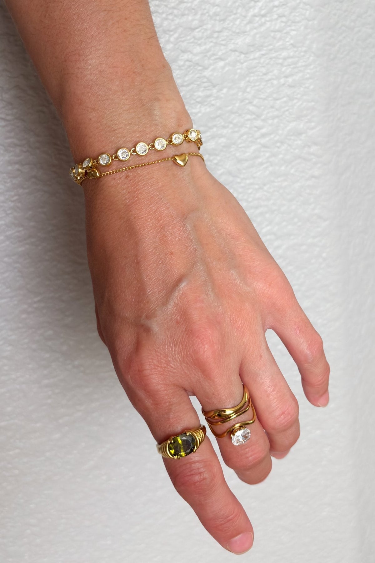 East - West Dark Peridot Cocktail Ring | 18k Gold Statement Jewelry - Women&#39;s Jewelry - Blooming Daily