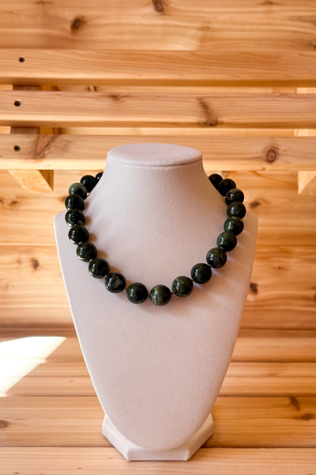 Green Beaded Statement Necklace – Chunky Necklace - Women's Jewelry - Blooming Daily