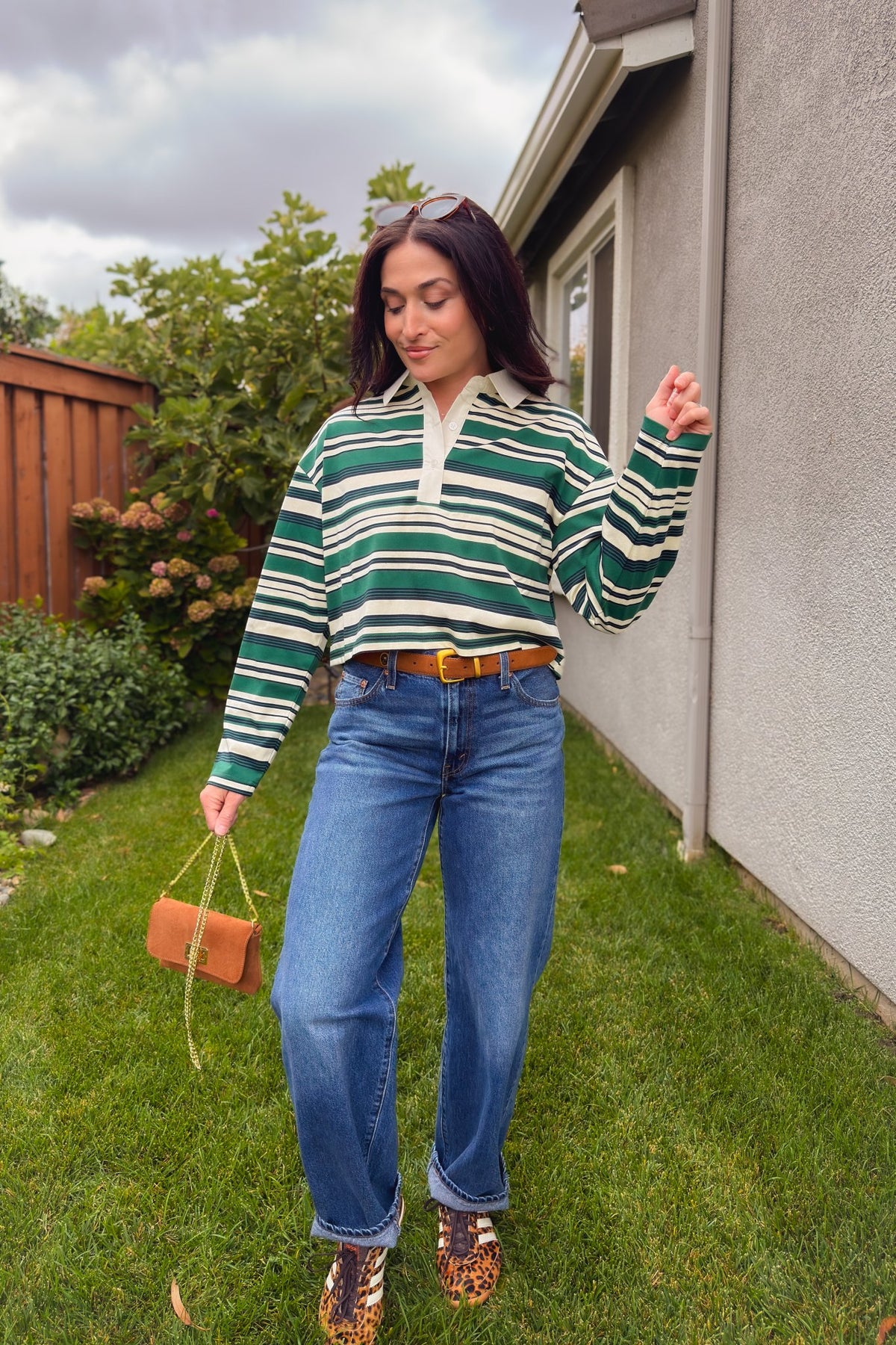 Cropped striped rugby shirt with contrast collar and easy boxy silhouette