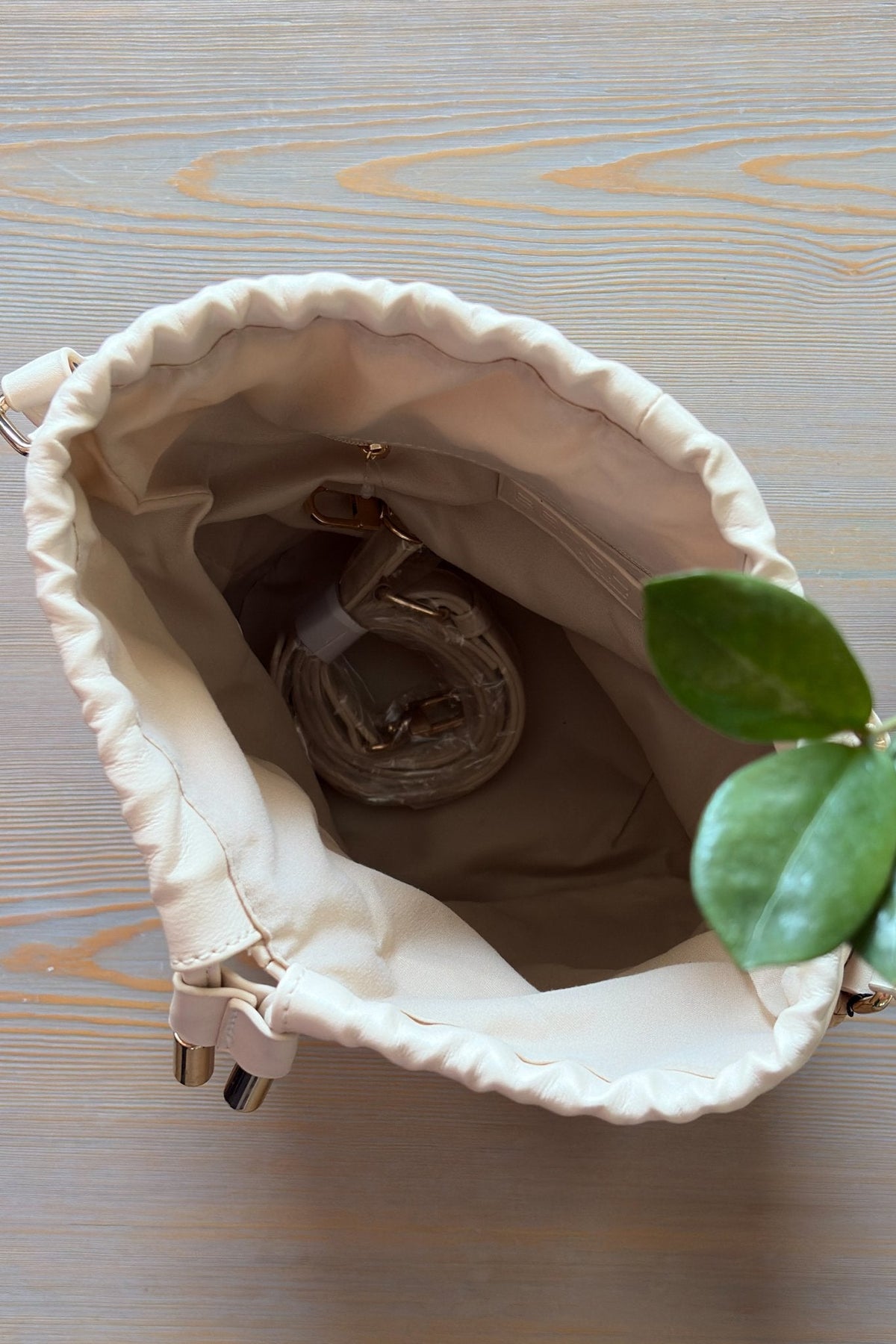 Natural Straw Patchwork Shoulder Bag | Summer Bucket Purse - Women&#39;s Handbag - Blooming Daily