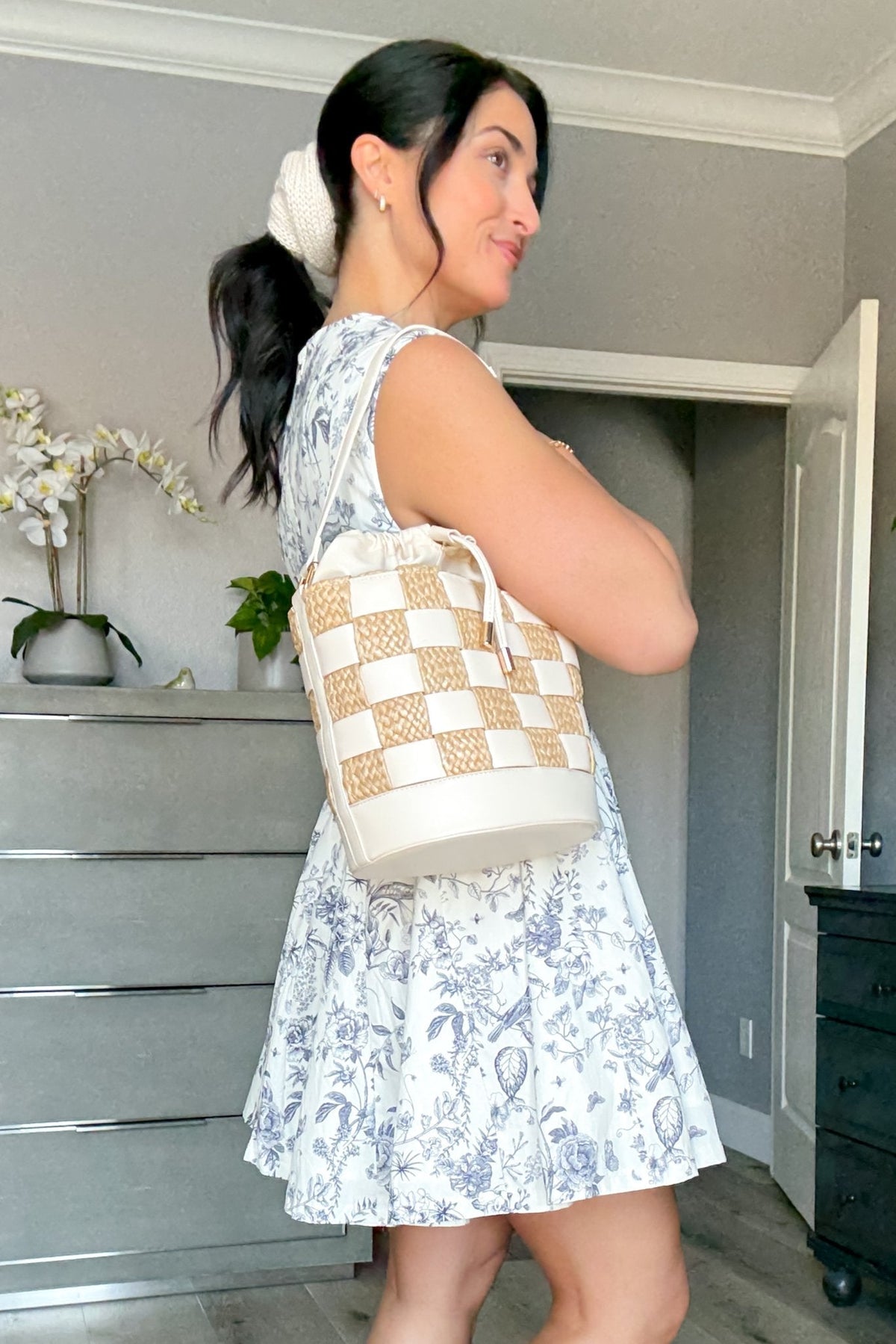 Natural Straw Patchwork Shoulder Bag | Summer Bucket Purse - Women&#39;s Handbag - Blooming Daily