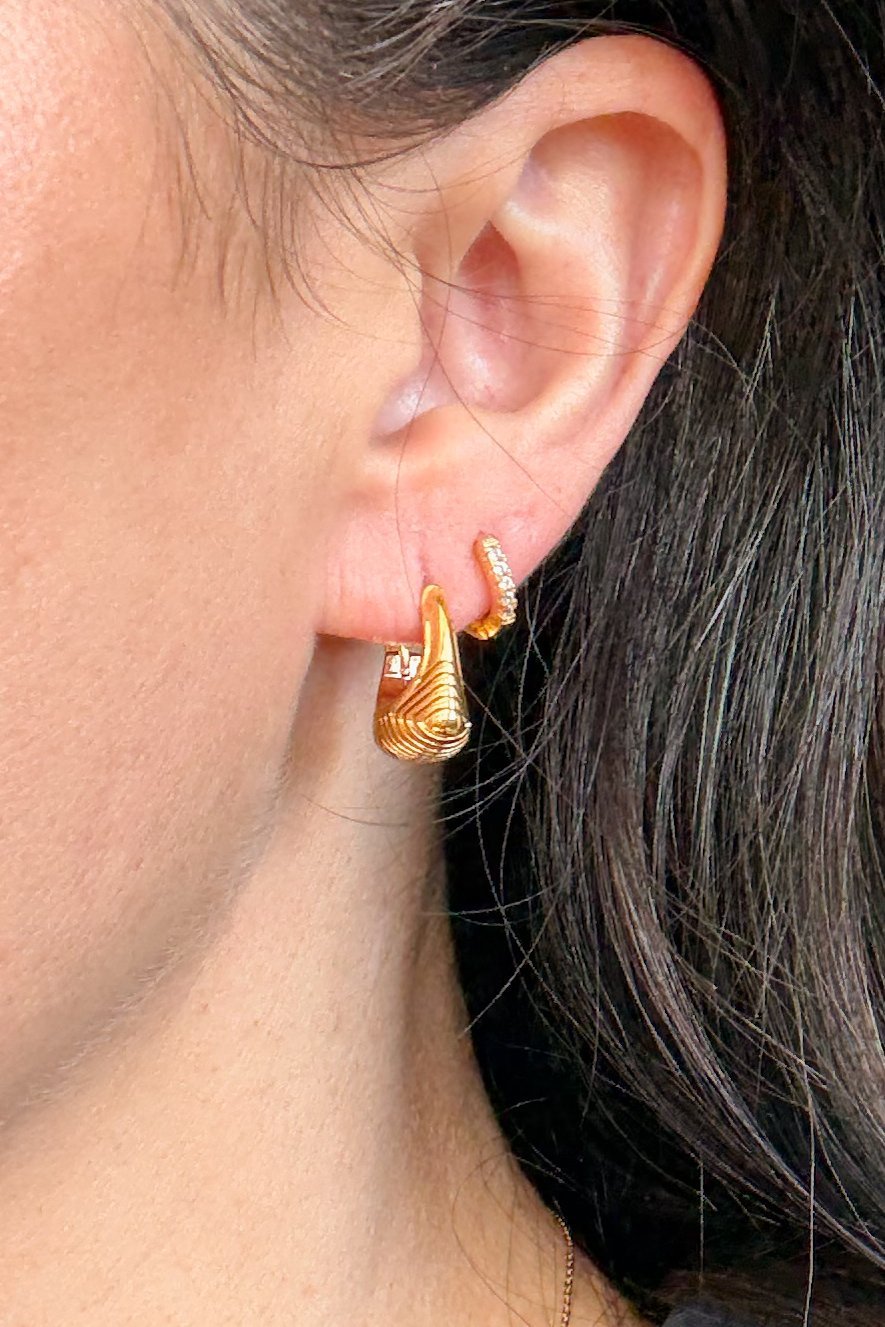 Sculpted Huggie Earrings – 18K Gold - Plated, Waterproof - Women&#39;s Jewelry - Blooming Daily