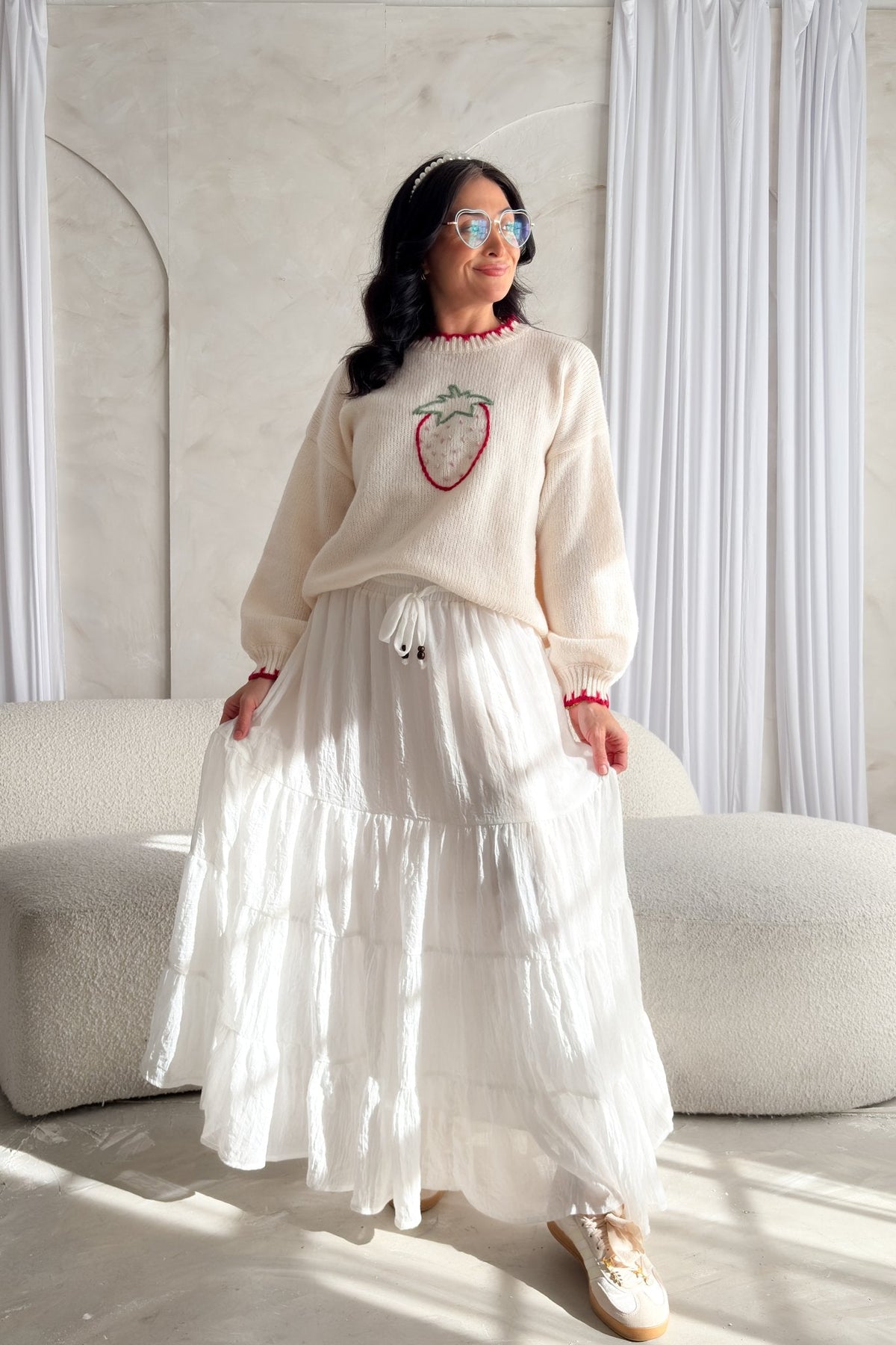 Strawberry Embroidered Knit Sweater Cream L Strawberry Embroidered Knit Sweater Cream L