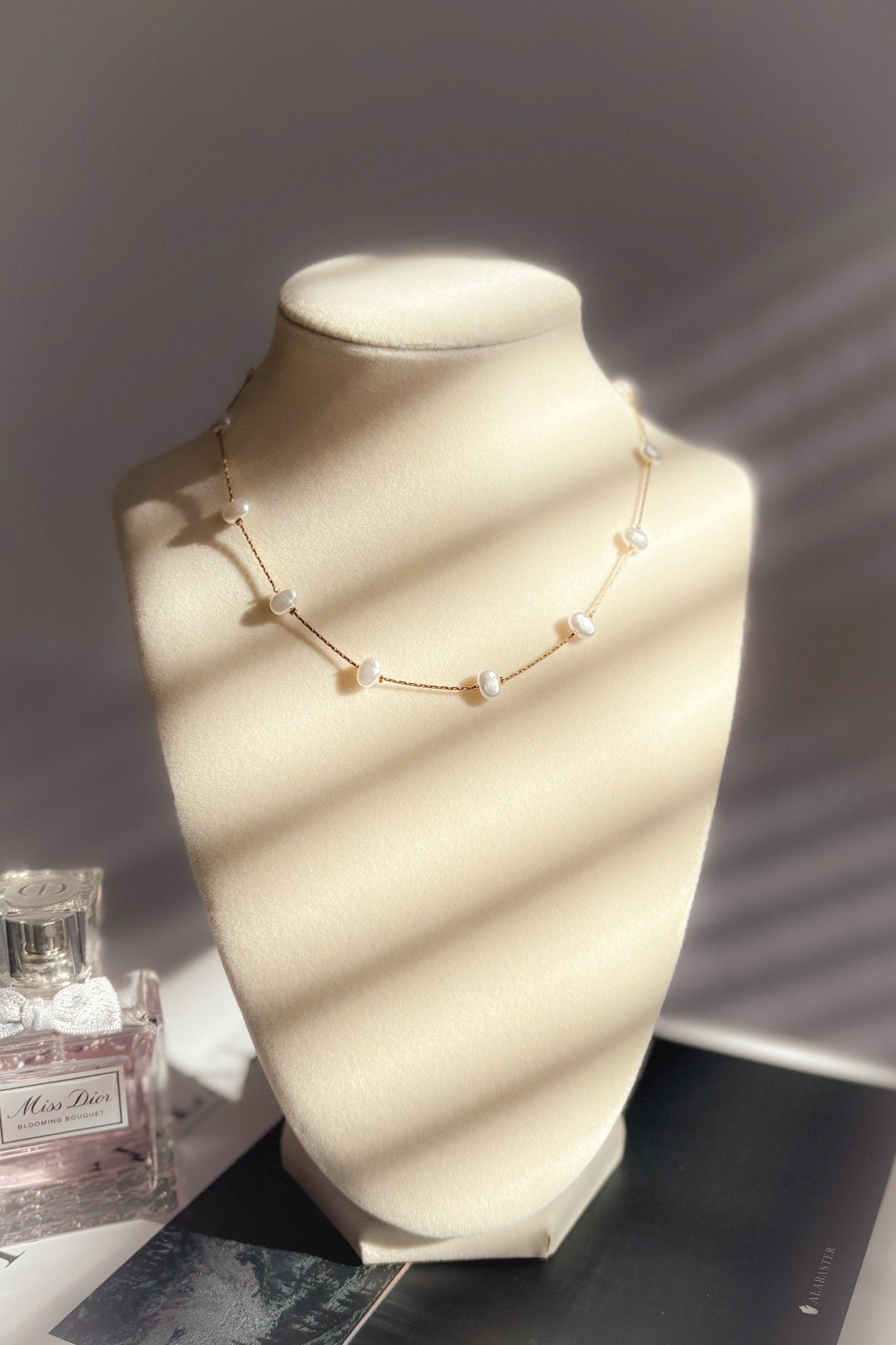 Women’s 18k Gold Petite Pearl Chain Necklace – Non Tarnish - Women's Jewelry - Blooming Daily
