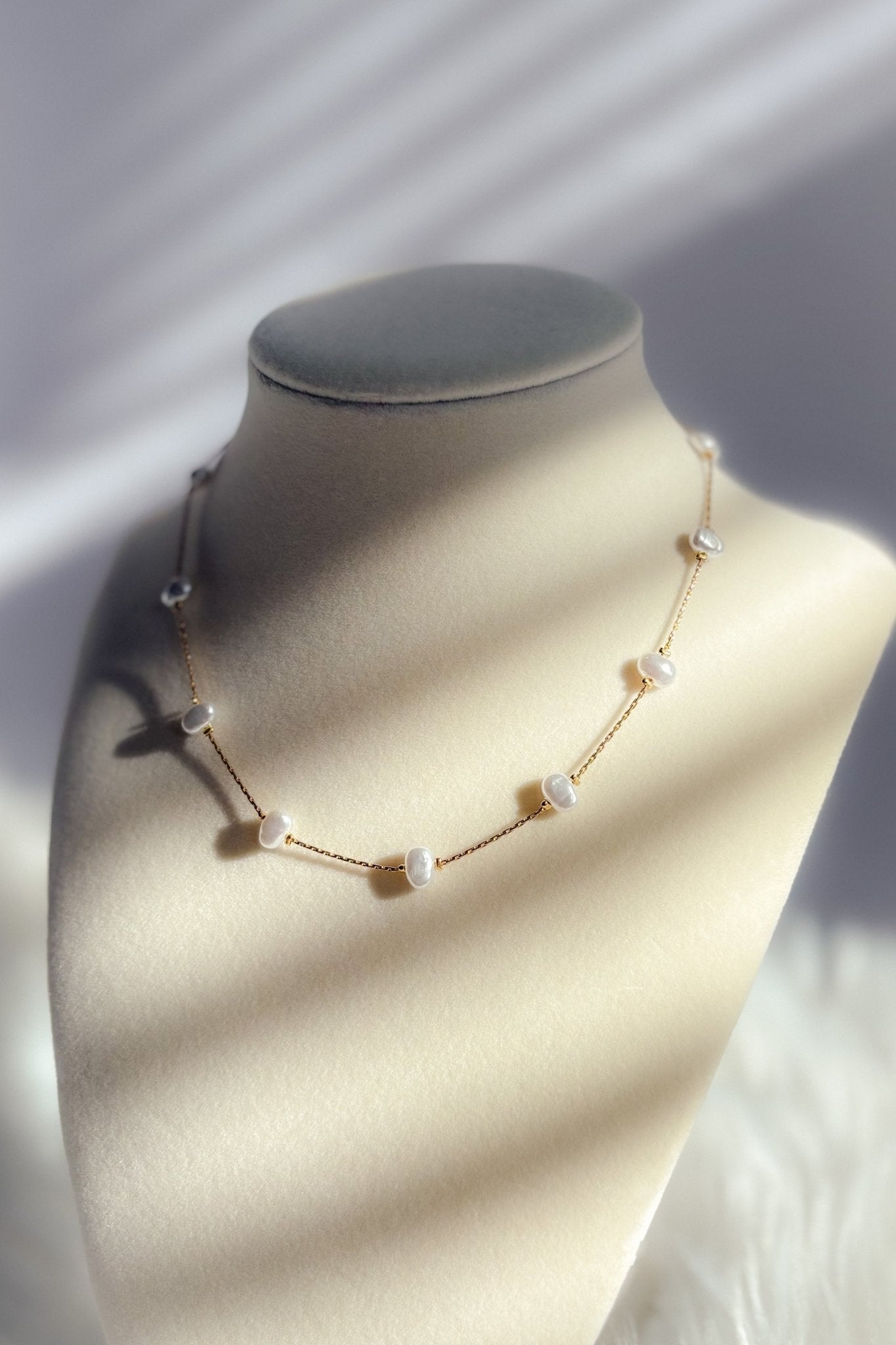 Women’s 18k Gold Petite Pearl Chain Necklace – Non Tarnish - Women's Jewelry - Blooming Daily