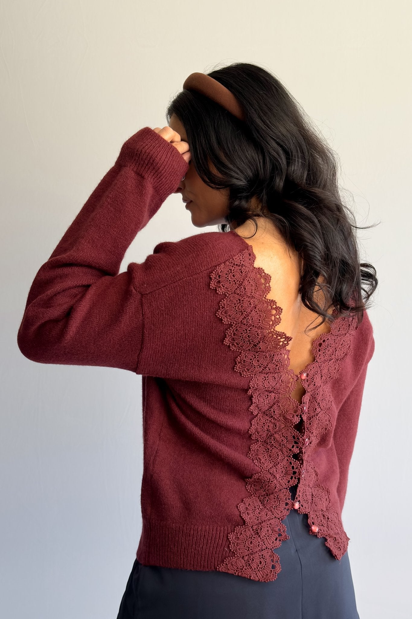 Women’s 3 - Way Lace - Trim Convertible Sweater Cardigan – Burgundy - Women's Shirts & Tops - Blooming Daily