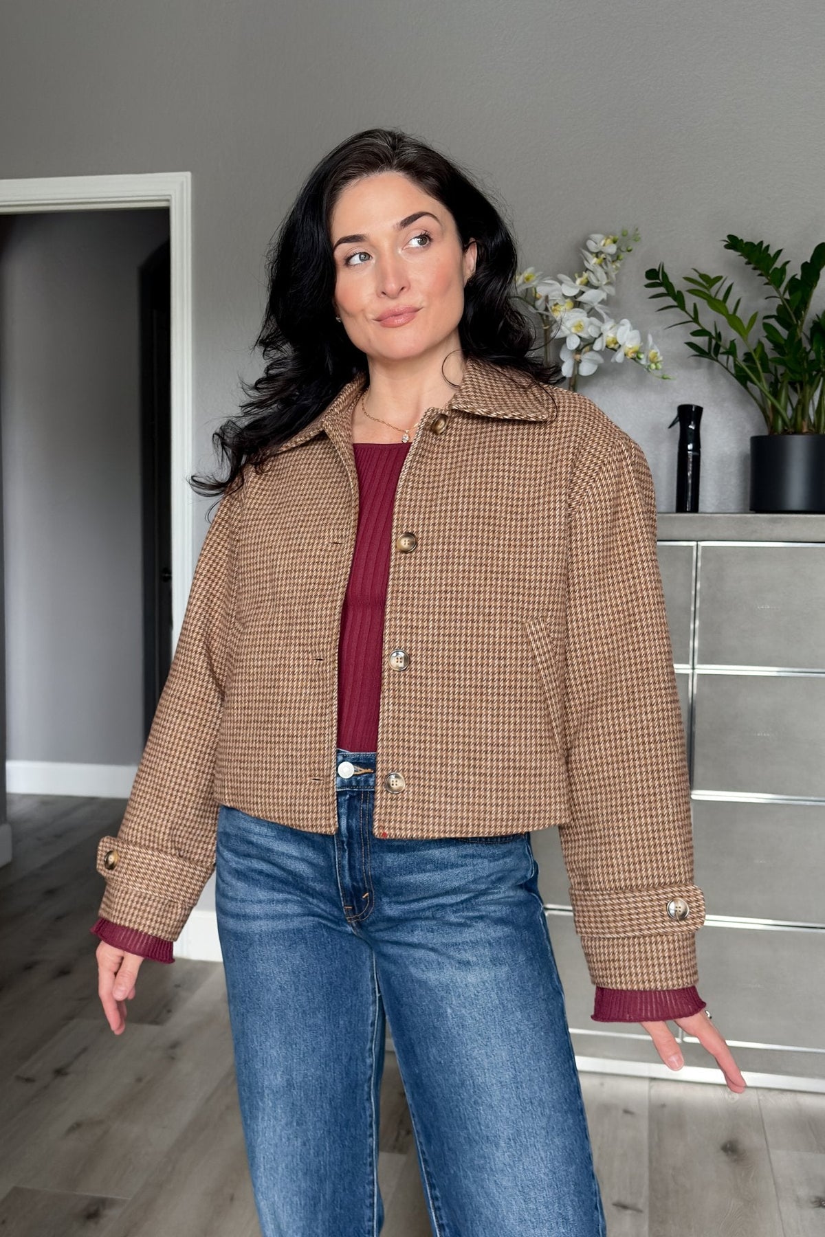 Women’s Camel Houndstooth Cropped Jacket - Coats & Jackets - Blooming Daily