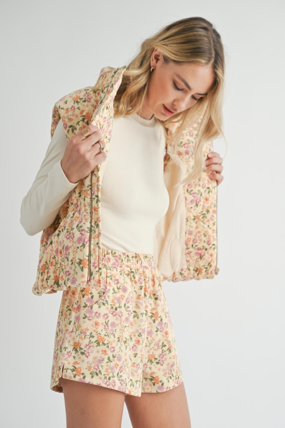 Women&#39;s Floral Baby Corduroy Puffer Vest | Cream Yellow - Women&#39;s Jacket - Blooming Daily