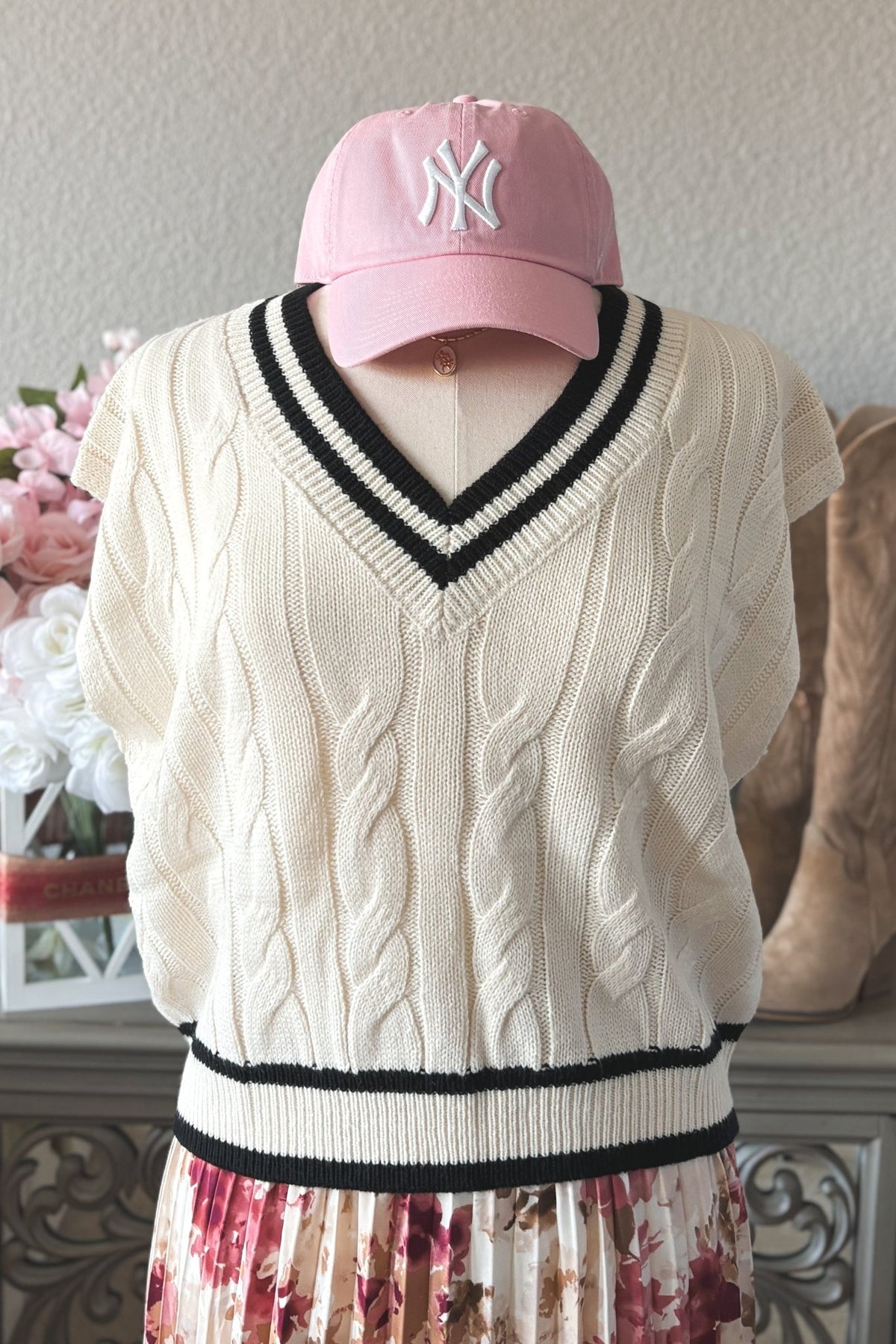 Women&#39;s Old Money Cable Knit Sweater Vest Top | Cream White - Women&#39;s Shirts &amp; Tops - Blooming Daily