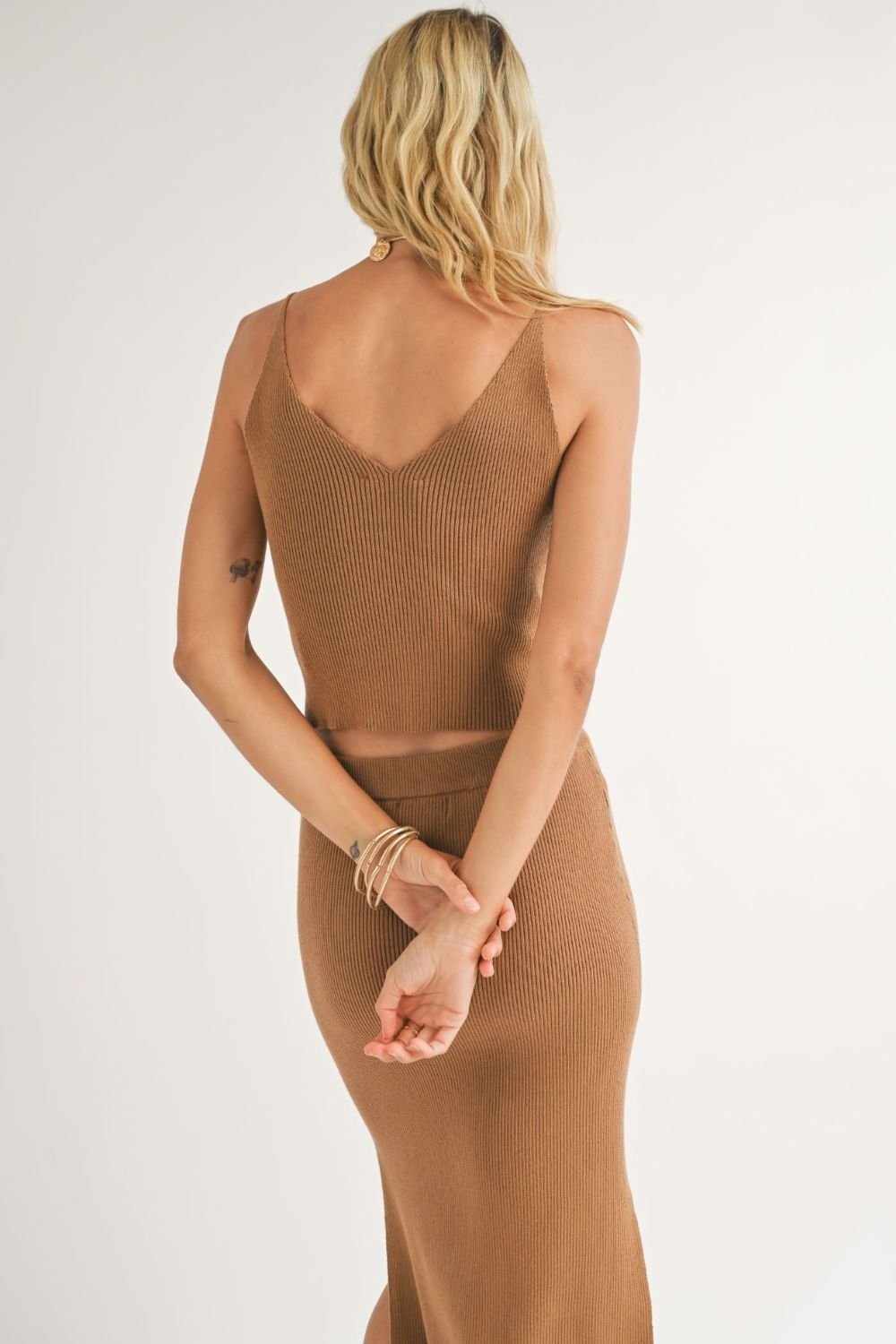 Sadie & Sage Ribbed Knit Basic Tank - Brown L / Camel Brown Sadie & Sage Ribbed Knit Basic Tank - Brown L / Camel Brown