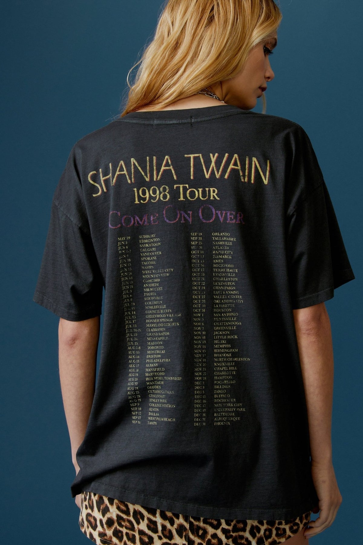 Daydreamer T-shirt | Shania Twain| Come On Over | Merch Tee - Women&#39;s Shirts &amp; Tops - Blooming Daily