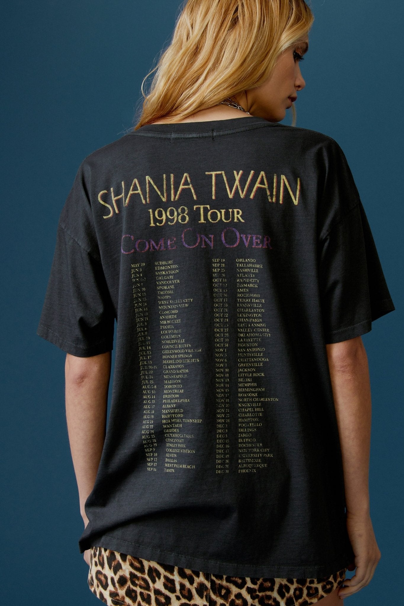 Daydreamer T-shirt | Shania Twain| Come On Over | Merch Tee - Women's Shirts & Tops - Blooming Daily
