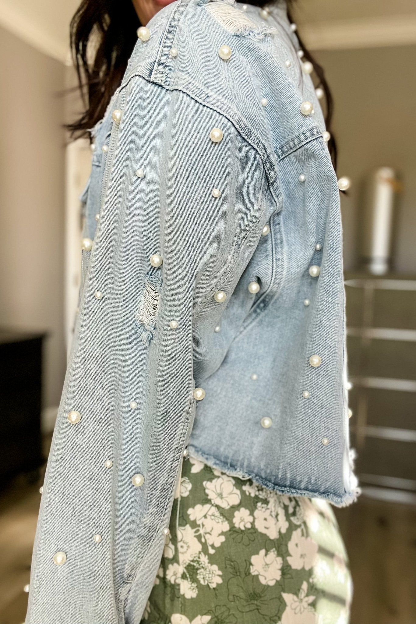 LAST ONE Pearl Light Wash Denim Jacket - Blooming Daily
