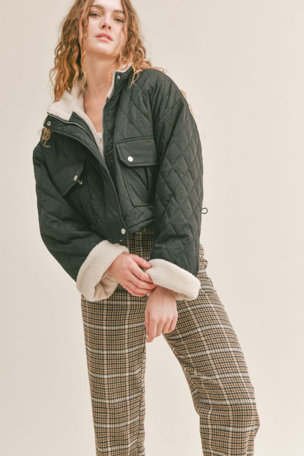 Women&#39;s Quilted Jacket | Cropped Fit | Black - Women&#39;s Jacket - Blooming Daily