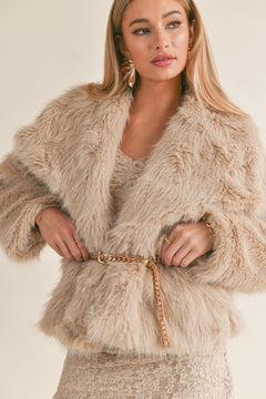 womens-realistic-faux-fur-